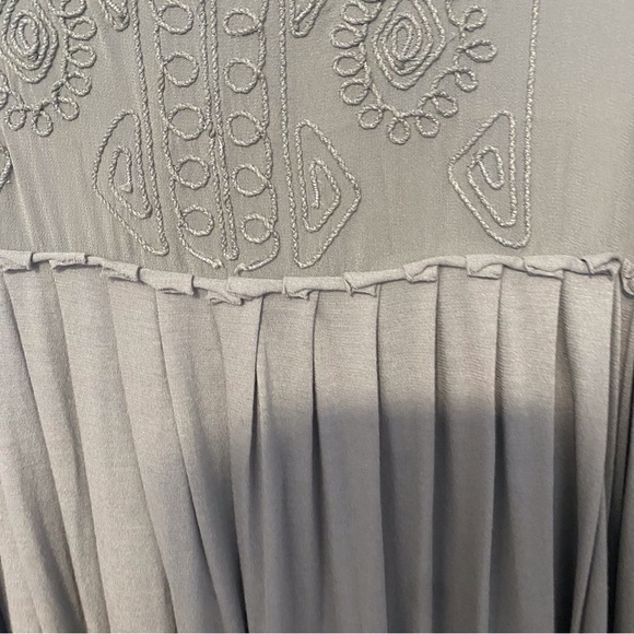 Banana Republic Grey Silk Blend Dress Size XL - Slip style - Picture 10 of 11